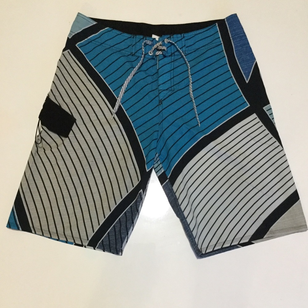 QuickSilver short - Picture 2 of 3